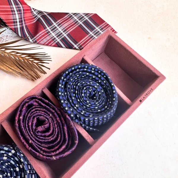 5 Slot Tie & Pocket Square Tray - Image 2