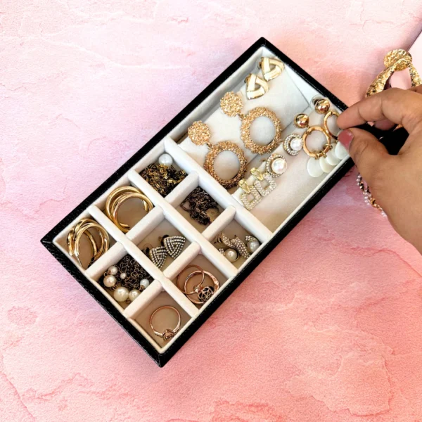 Grids and Earrings Tray - Image 10